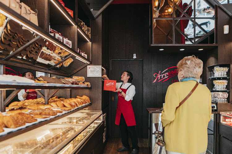 Fotografia tomada fuera de Pastelería Arrese 1852 - Pastelería en Bilbao, Vizcaya