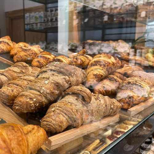 Fotografia tomada fuera de Levaduramadre - Panadería en Madrid, Madrid