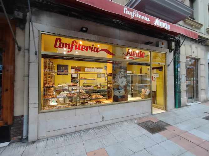 Fotografia tomada fuera de Confitería Alonso - Pastelería en León, León