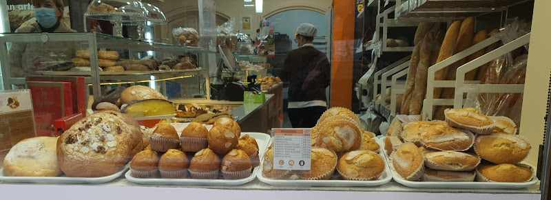 Fotografia tomada fuera de Panadería y Confitería Rodriguez - Panadería en Jaén, Jaén