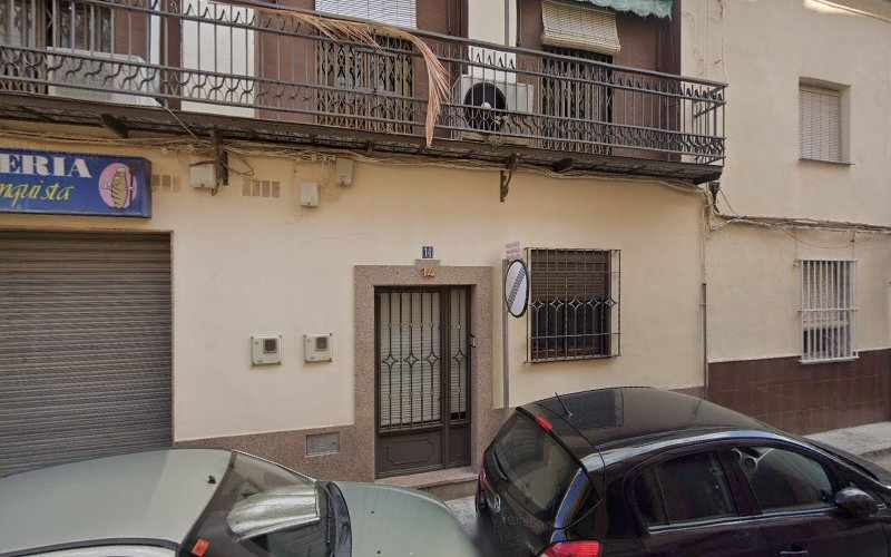 Fotografia tomada fuera de Juan Moreno y Siete Mas C.B. - Panadería en Jaén, Jaén