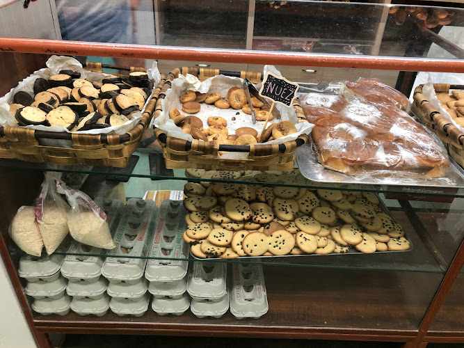 Fotografia tomada fuera de Panadería Jesús - Panadería en Grañón, La Rioja