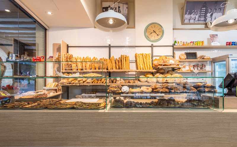 Fotografia tomada fuera de Forn Inalba del Mercadal - Balaguer - Forn de pa en Balaguer, Lérida