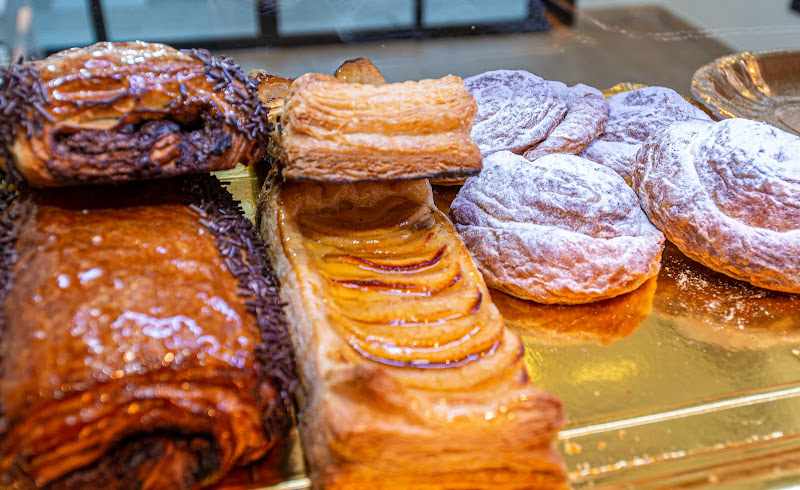 Fotografia tomada fuera de Botiga del Forn de pa Inalba- Balaguer - Forn de pa en Balaguer, Lérida
