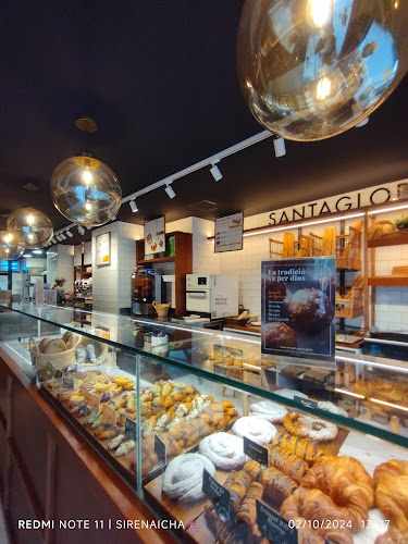 Fotografia tomada fuera de Santagloria Coffee & Bakery - cafeterías en Gavà, Barcelona