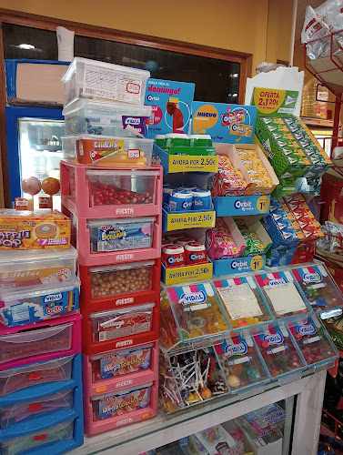 Fotografia tomada fuera de Panadería super la argentina - Tienda de alimentación en Cortijos de Marín, Almería