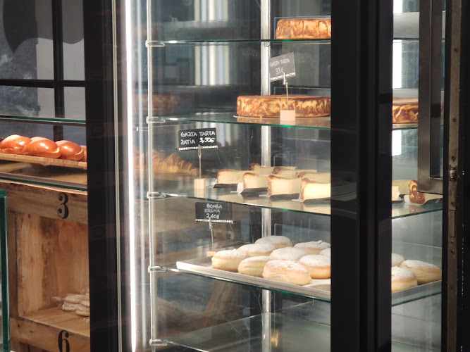 Fotografia tomada fuera de Cafeteria Koska - cafeterías en Deba, Guipúzcoa