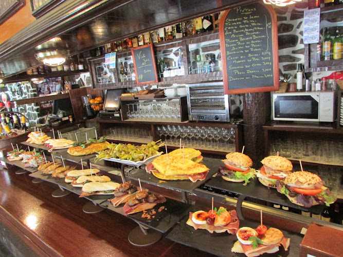 Fotografia tomada fuera de CAFETERÍA ATOZTE - restaurantes en Deba, Guipúzcoa