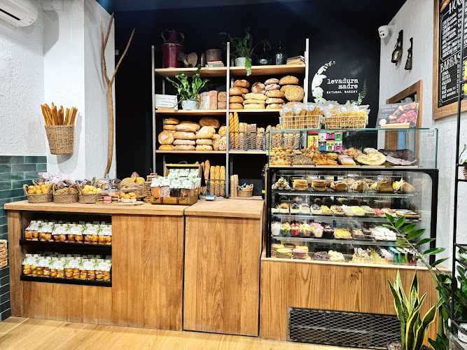 Fotografia tomada fuera de Levaduramadre - Panadería en Calp, Alicante