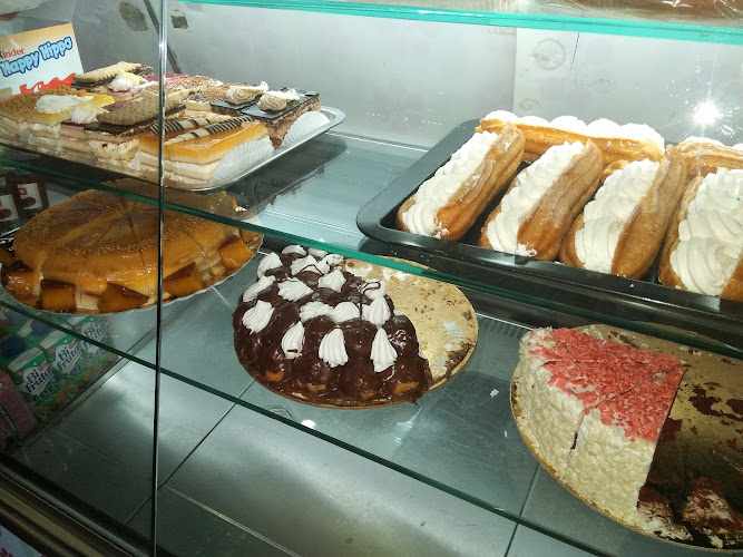 Fotografia tomada fuera de Pastelería El Dinosaurio Goloso - Pastelería en Santa Olalla del Cala, Huelva