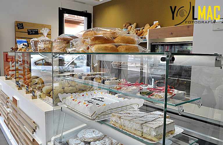 Fotografia tomada fuera de Panadería/Pastelería Horno Santa Inés #todoslosdiasdelaño - Pastelería en Huelva, Huelva
