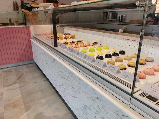 Fotografia tomada fuera de Pastelería Gourmet Praliné Girona - Pastisseria en Girona, Girona