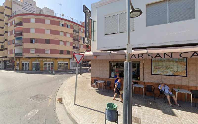 Fotografia tomada fuera de Hornos San Carlos - Panadería en Puerto de Sagunto, Valencia