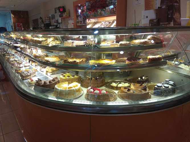 Fotografia tomada fuera de Pastelería Díaz Caletillas - cafeterías en Candelaria, Santa Cruz de Tenerife