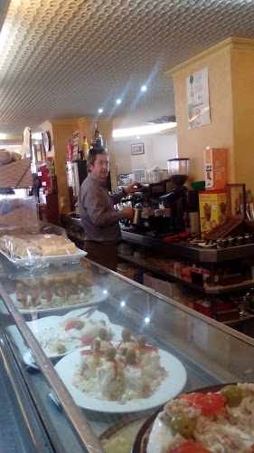 Fotografia tomada fuera de Cafetería Rodríguez - cafeterías en Saldaña, Palencia