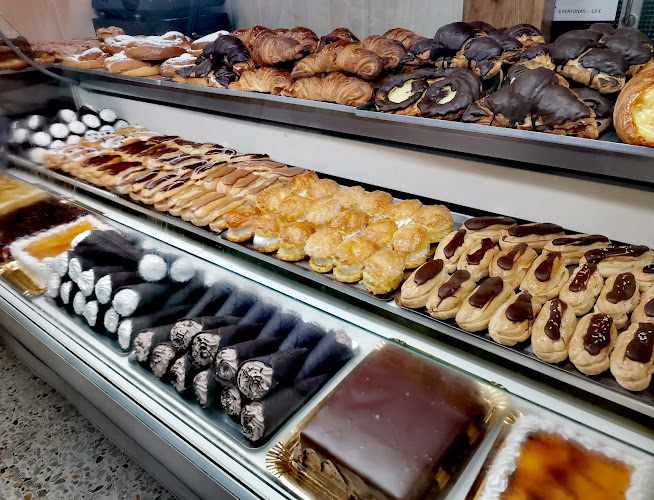 Fotografia tomada fuera de DONDE RITA Panadería, Horno y Pastelería - Panadería en Villalobón, Palencia