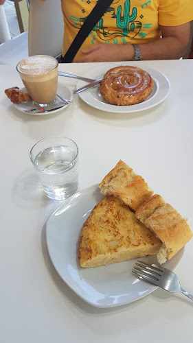 Fotografia tomada fuera de Polo Monse Cafeteria Pasteleria - cafeterías en Palencia, Palencia