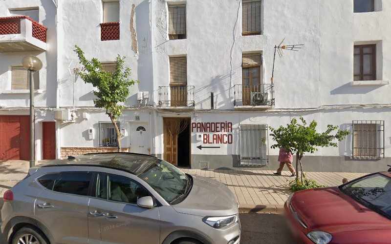 Fotografia tomada fuera de Panaderia Blanco - Panadería en Puente de Génave, Jaén