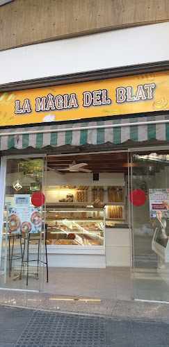 Fotografia tomada fuera de La magia del blat - Panadería en Tarragona, Tarragona
