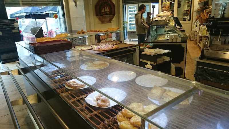 Fotografia tomada fuera de Fleca Flaqué S A - cafeterías en Tarragona, Tarragona