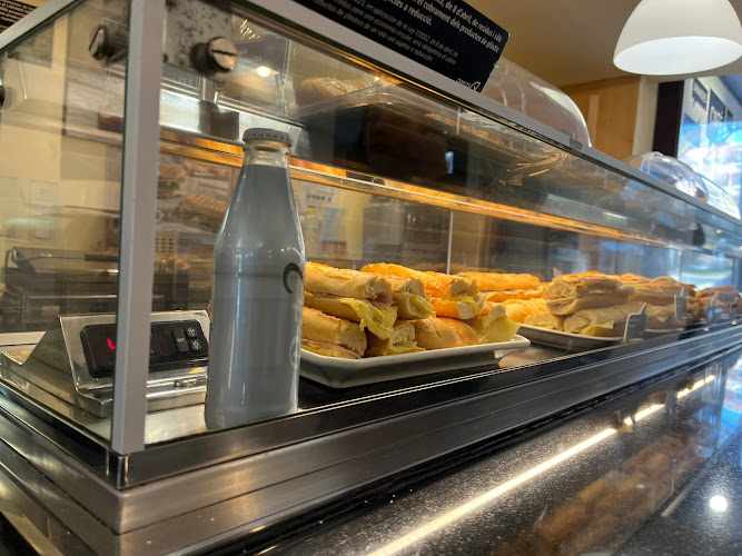 Fotografia tomada fuera de Café Café - cafeterías en Tarragona, Tarragona