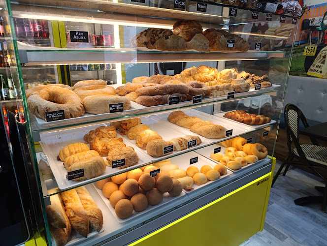 Fotografia tomada fuera de Josepan Vallecas - restaurantes en Madrid, Madrid
