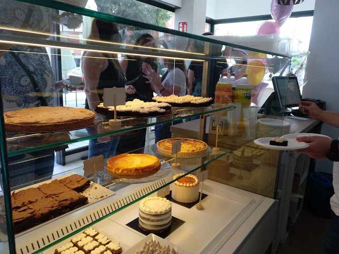 Fotografia tomada fuera de DAHLIA PASTISSERIA - Pastelería en Parets del Vallès, Barcelona