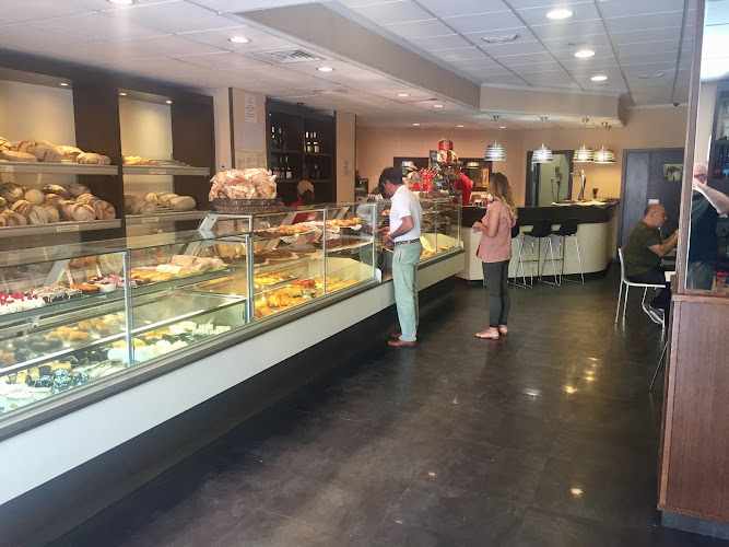 Fotografia tomada fuera de Panadería Forn d'es Pont - Panadería en sa Vileta, Baleares