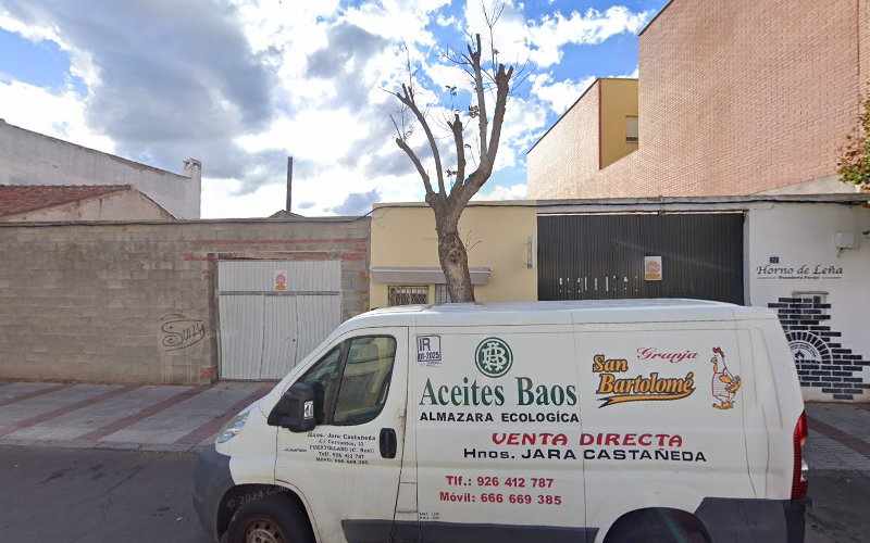 Fotografia tomada fuera de Panadería Pareja - Panadería en Puertollano, Ciudad Real