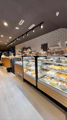 Fotografia tomada fuera de Pan Real Puertollano - Panadería en Puertollano, Ciudad Real