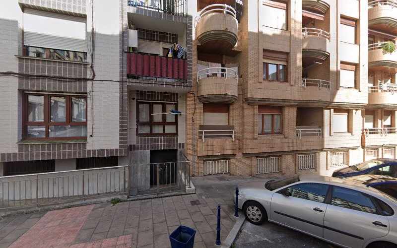 Fotografia tomada fuera de Marín Antón S L - Panadería en Portugalete, Vizcaya