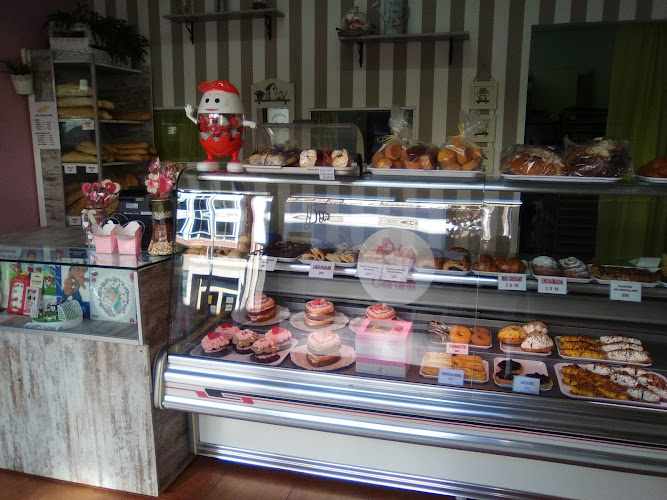 Fotografia tomada fuera de DULCE CAROLINA - Pastelería en Navaconcejo, Cáceres