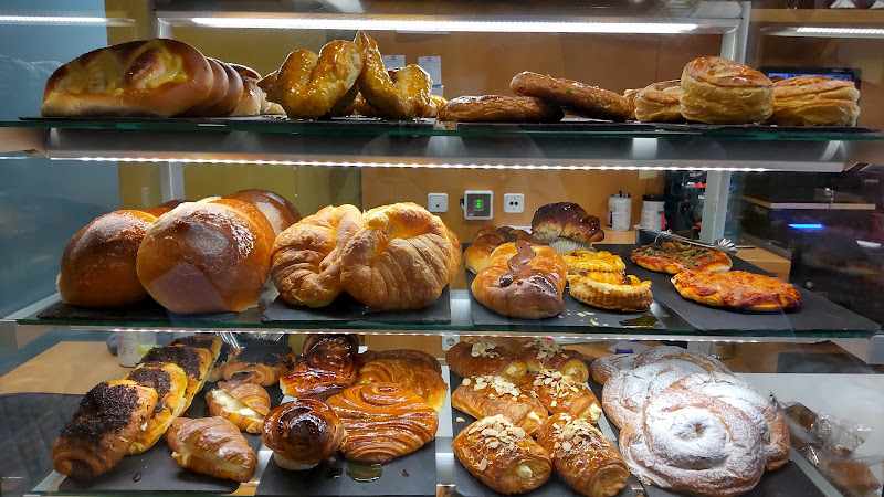 Fotografia tomada fuera de Lizar pastelería gozotegia - Pastelería en Estella, Navarra