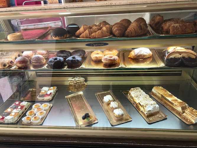 Fotografia tomada fuera de Horno de Martin - Panadería en Vera, Almería