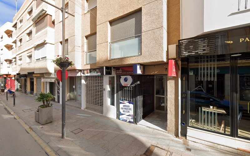 Fotografia tomada fuera de Flor & Noe PANADERÍA - PASTELERÍA - Panadería en Garrucha, Almería