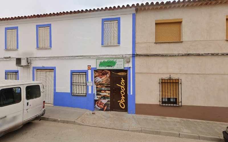 Fotografia tomada fuera de Panadería Manzaneque - Pastelería en Campo de Criptana, Ciudad Real
