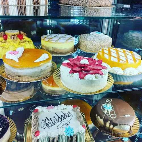 Fotografia tomada fuera de Hermanos Cortina S.C.P. - Pastelería en Paiporta, Valencia