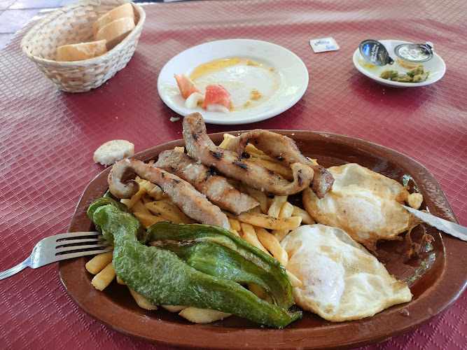 Fotografia tomada fuera de meson Bar Los Alamos - bares en Suflí, Almería