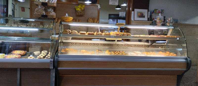 Fotografia tomada fuera de Forn Carbó - Panadería en Sueca, Valencia