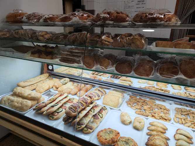 Fotografia tomada fuera de Horno Cahuero - Panadería en Serra, Valencia