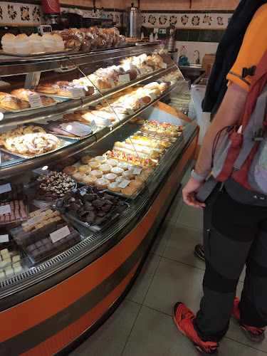 Fotografia tomada fuera de Pastelería Fabres - Pastelería en Benasque, Huesca