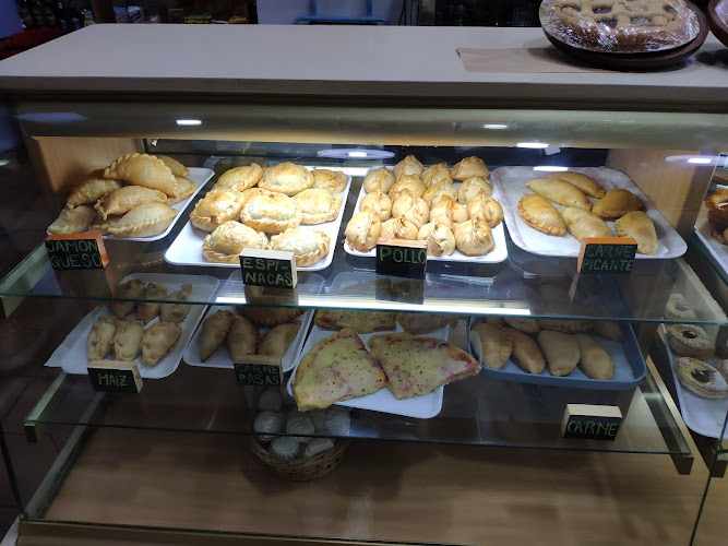 Fotografia tomada fuera de Pastelería Argentina · Espigas Alicante - Pastelería en Alicante, Alicante