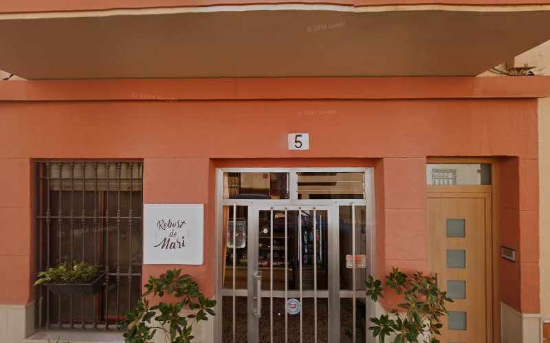 Fotografia tomada fuera de El Rebost de Mari - Panadería en Ondara, Alicante