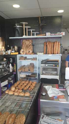 Fotografia tomada fuera de Boulangerie francaise chez laly et christophe - Boulangerie en Roses, Girona