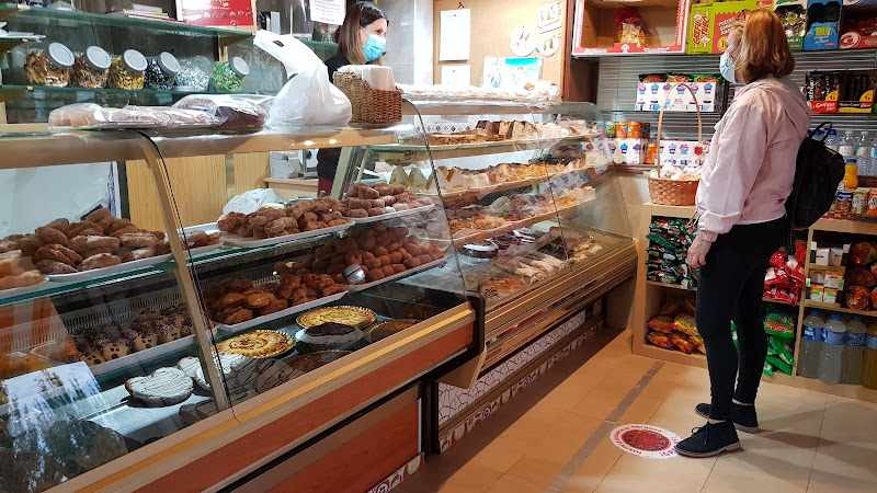 Fotografia tomada fuera de La Boutique del Dulce Artesano - Pastelería en Ronda, Málaga