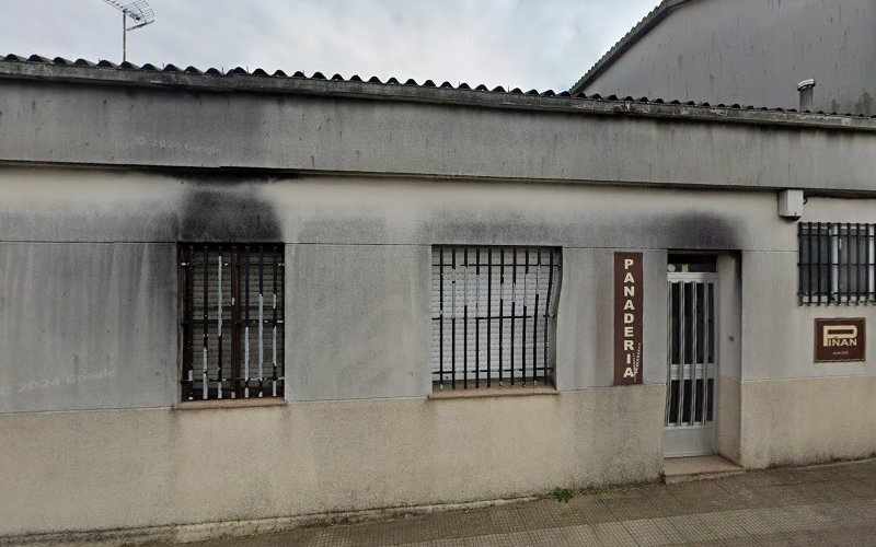 Fotografia tomada fuera de Panadería Piñan - Panadería en Igrexario, A Coruña