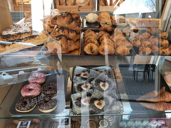 Fotografia tomada fuera de Olesa Forn de Pa - Panadería en Vilanova i la Geltrú, Barcelona