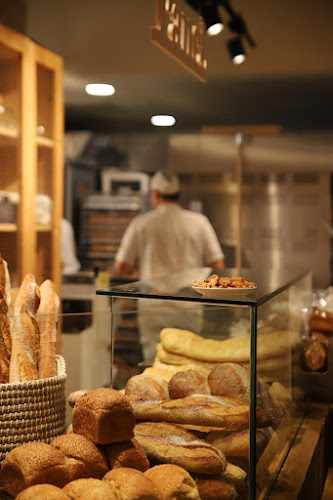 Fotografia tomada fuera de Panet Caldes - Forn de Pa, Pastisseria i Cafeteria - Panadería en Caldes de Montbui, Barcelona