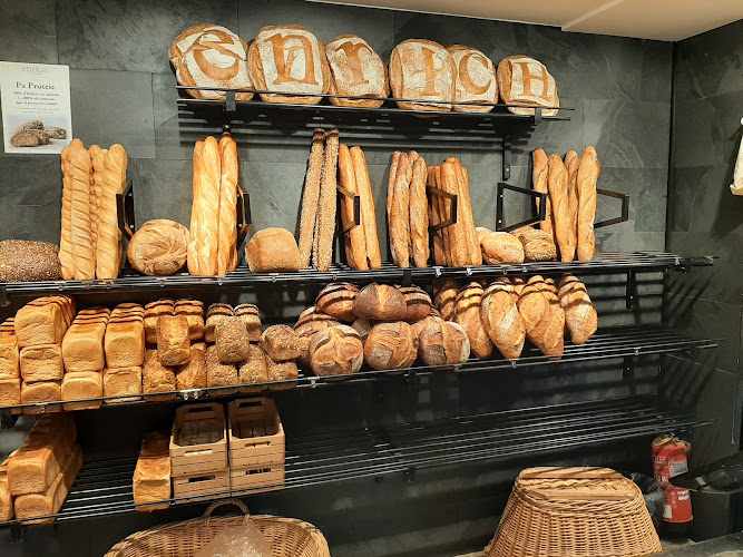 Fotografia tomada fuera de Enrich - Panadería en Vilanova i la Geltrú, Barcelona