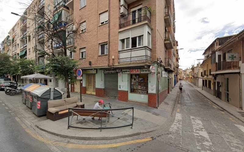 Fotografia tomada fuera de Panadería Diego Fernández e Hijos - Dílar - Panadería en Granada, Granada